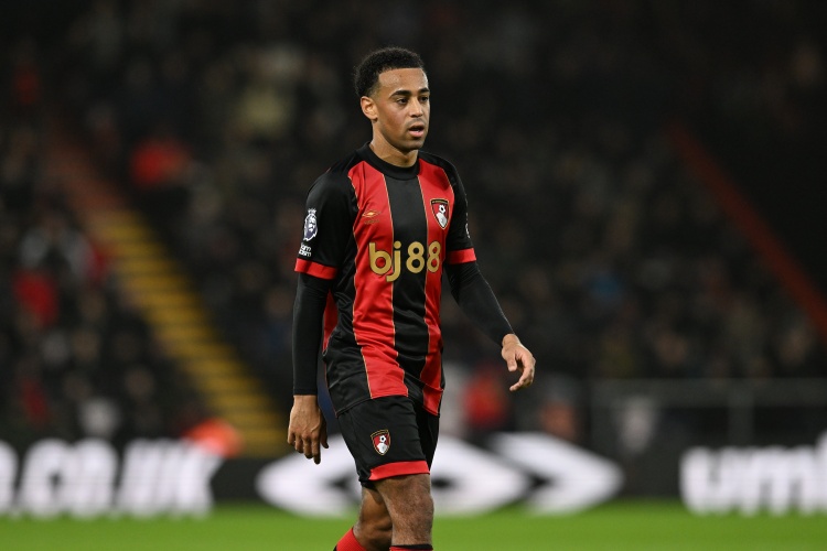 开云娱乐-邮报：身价约4000万镑，曼联继续关注伯恩茅斯中场泰勒·亚当斯